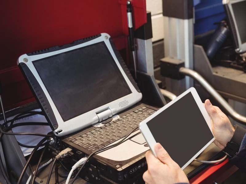 Revolutionizing Industrial Automation with VESA Industrial Resistive Panel PC: The Future of Manufacturing